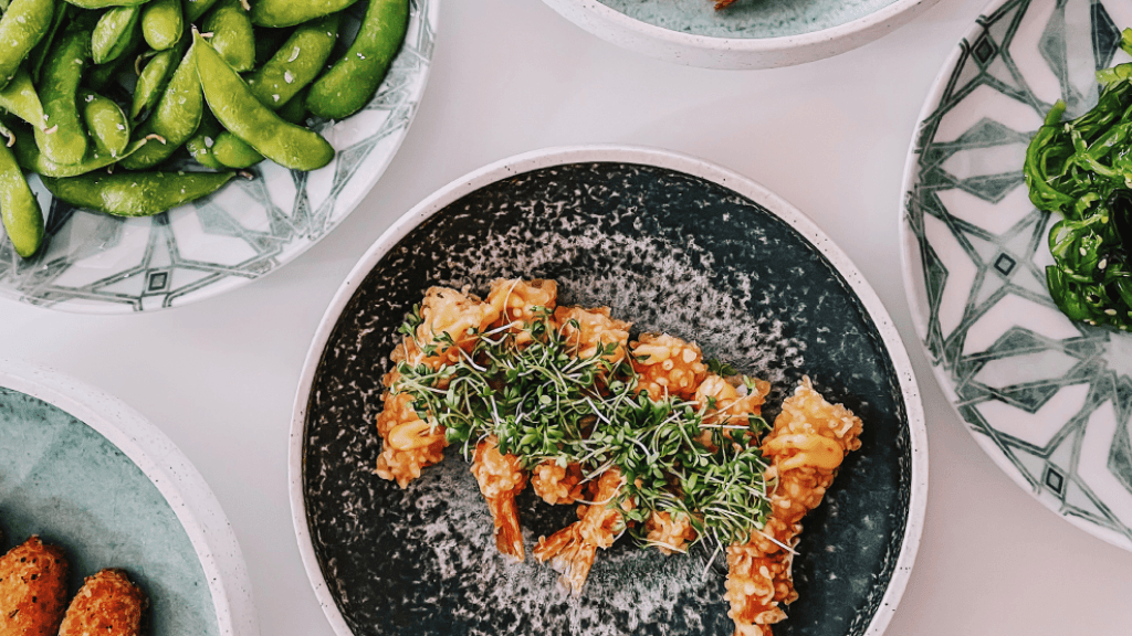 Crispy sushi and edamame beans